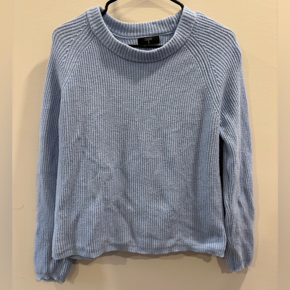 Tahari Women's Blue Sweater Size Medium - Picture 2 of 5